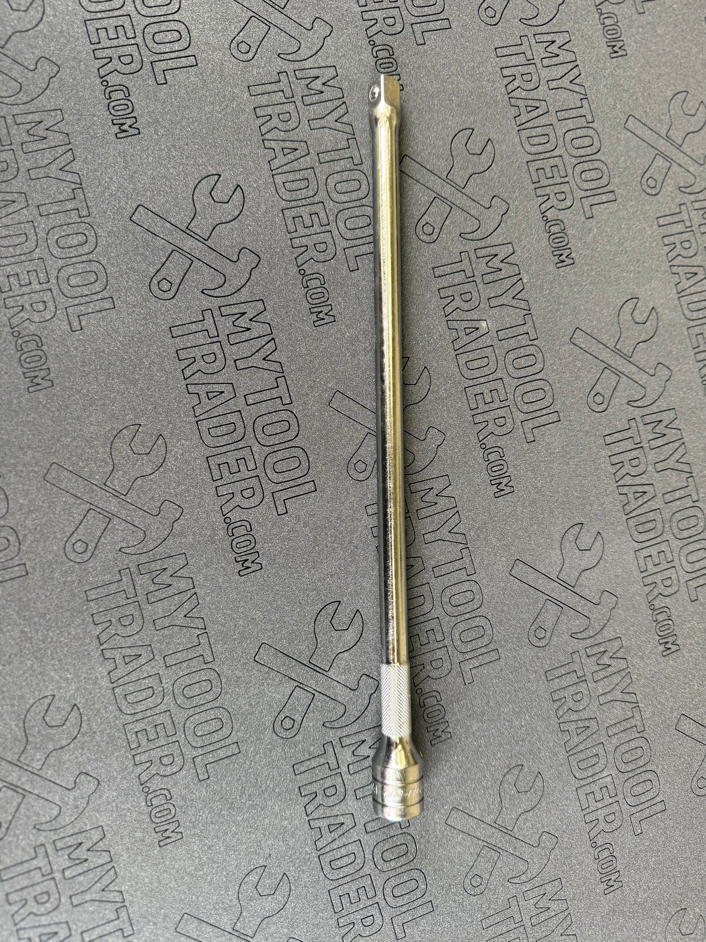 3/8" Drive 11" Knurled Friction Ball Extension
