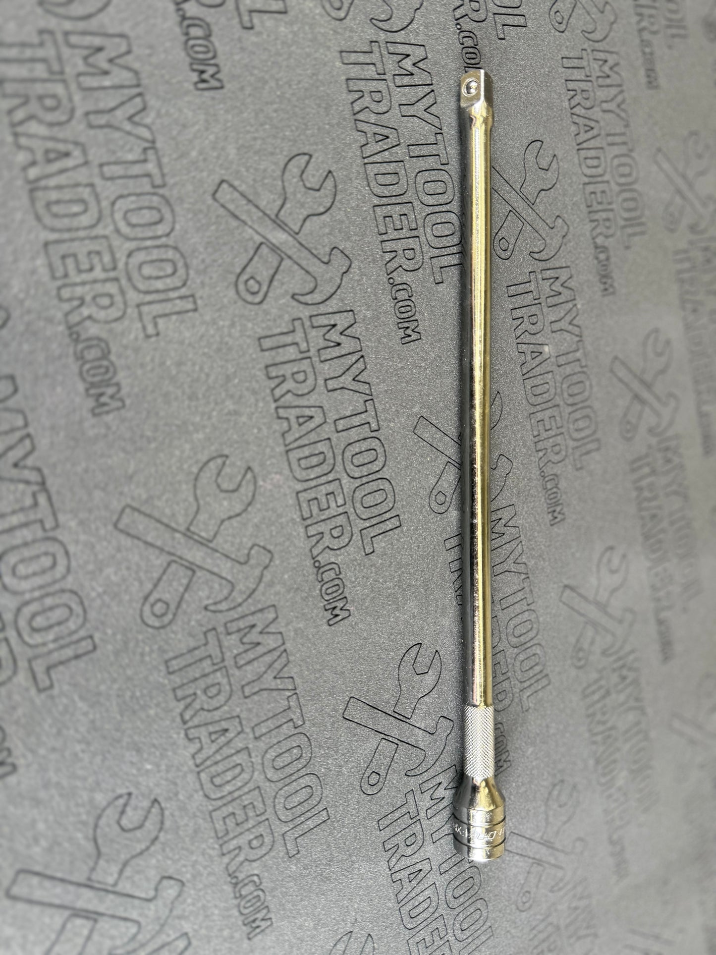 3/8" Drive 11" Knurled Friction Ball Extension
