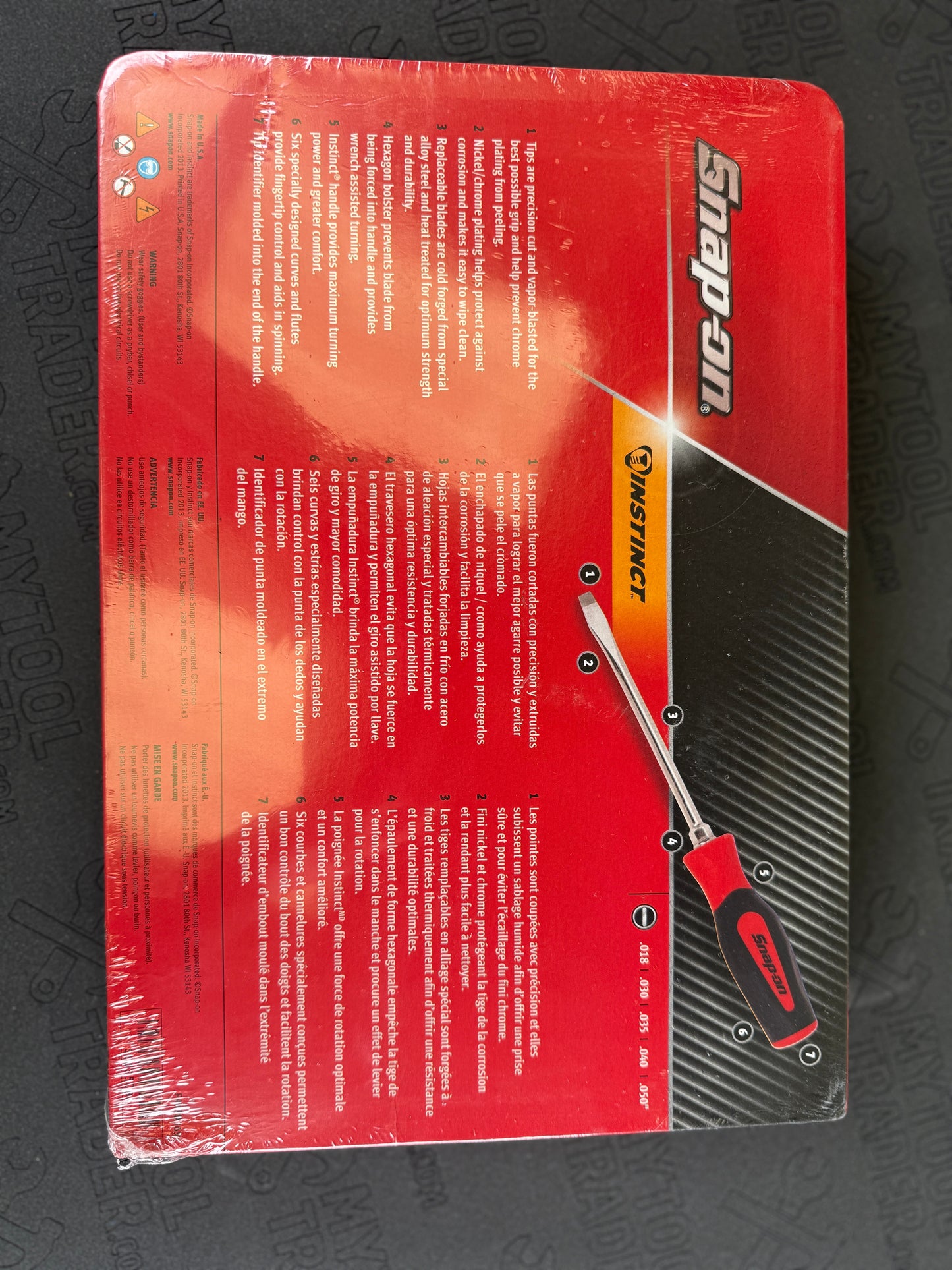 5 pc Flat Tip Instinct® Soft Grip Screwdriver Set (Red)