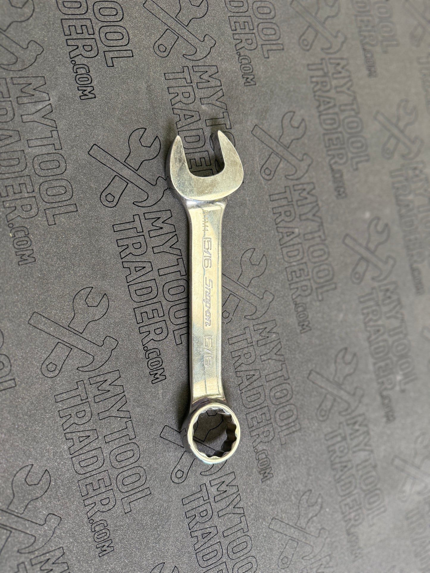15/16" 12-Point SAE Flank Drive® Short Combination Wrench - Pre-Loved