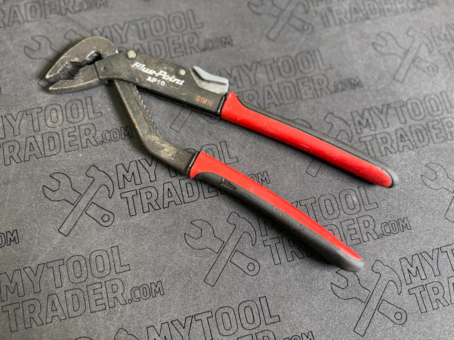 10” Adjustable joint pliers-Pre Loved