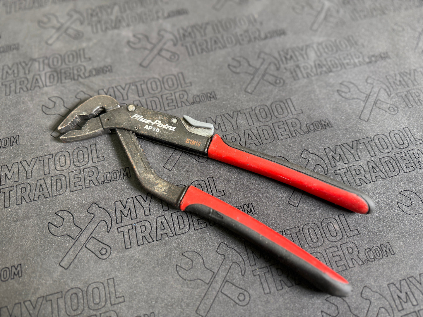 10” Adjustable joint pliers-Pre Loved