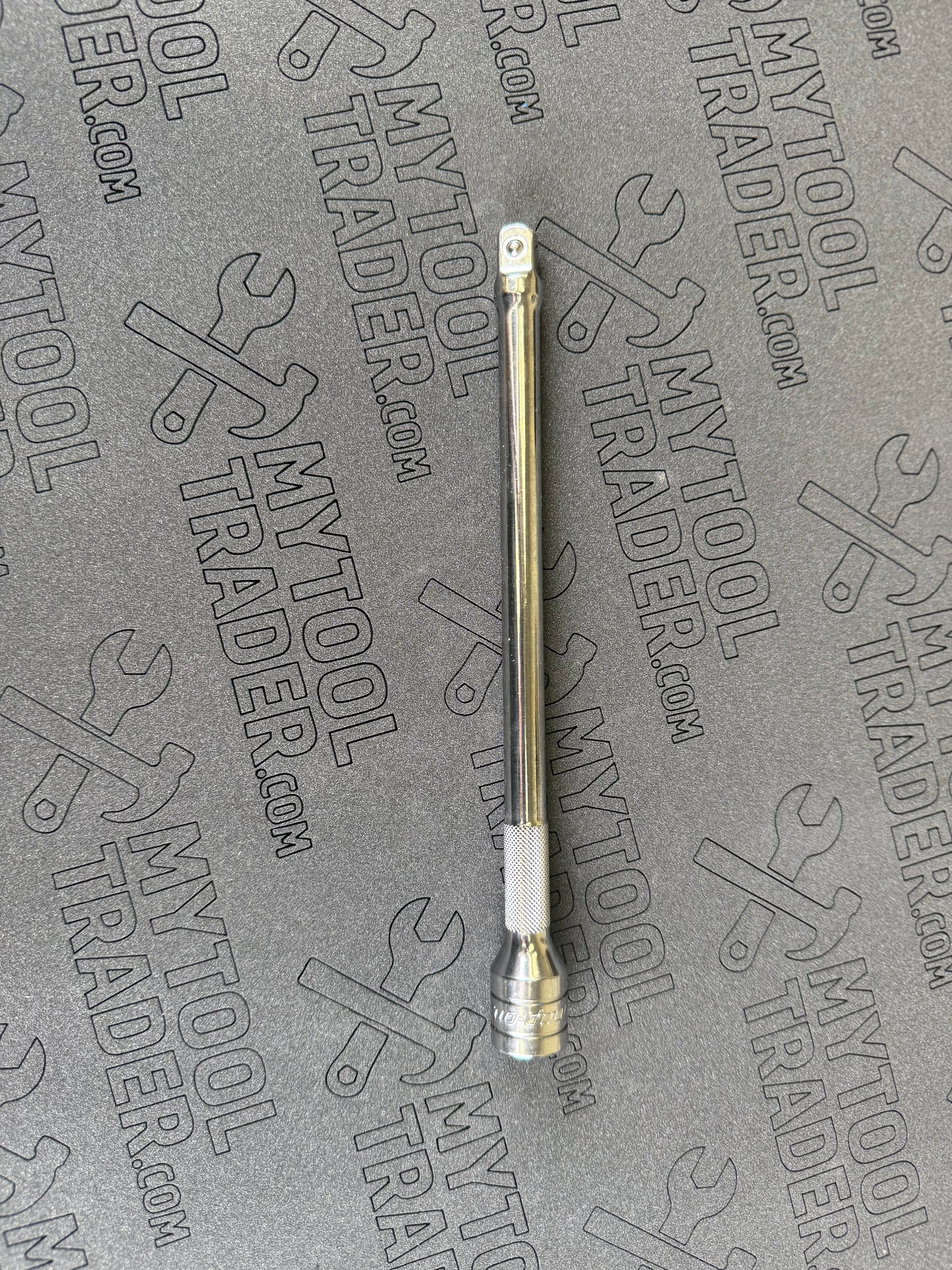 3/8" Drive 8" Knurled Friction Ball Extension