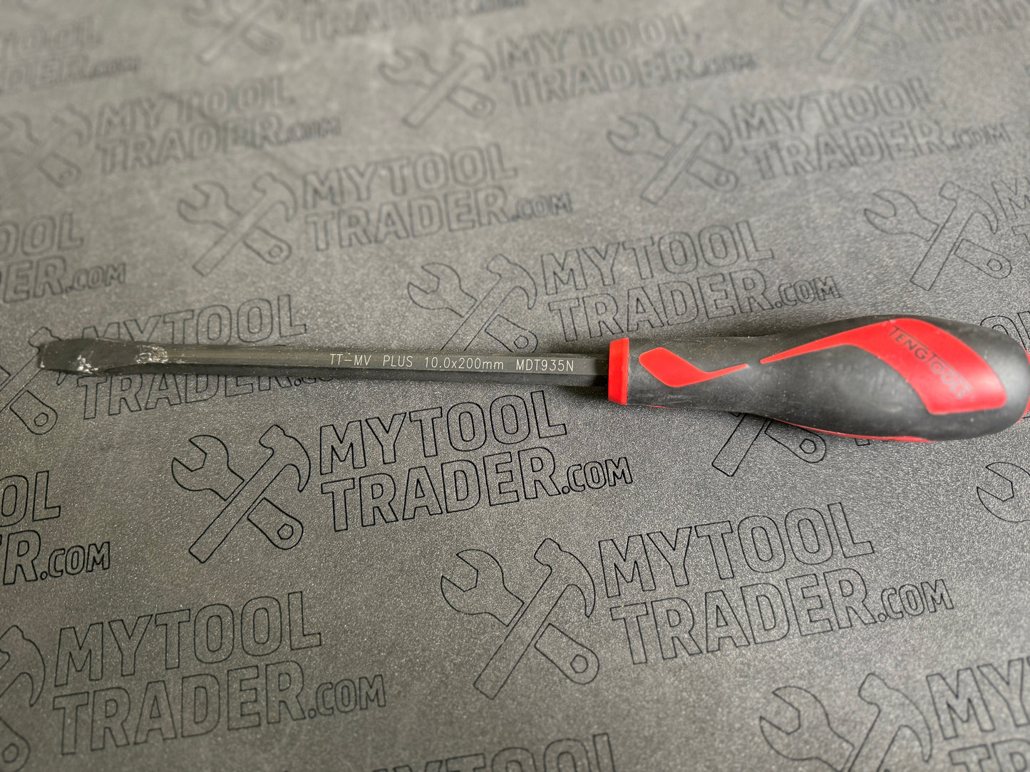 Flat Power Through Screwdriver 1.6 x 10mm-Pre Loved