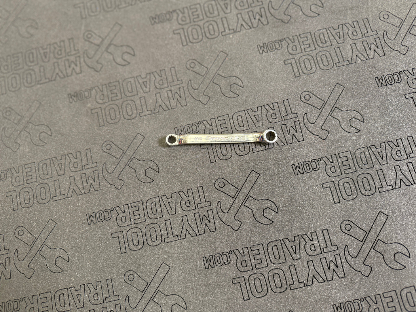 1/4–9/32" 12-Point SAE Flank Drive® Midget 10° Offset Box Wrench-Pre Loved