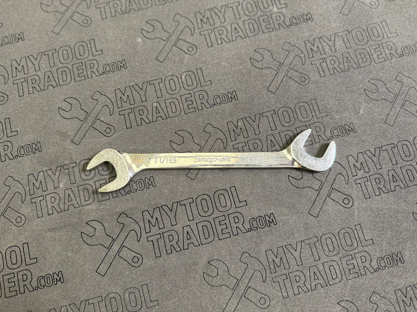 11/16" SAE Four-Way Angle Head Open-End Wrench - Pre-Loved