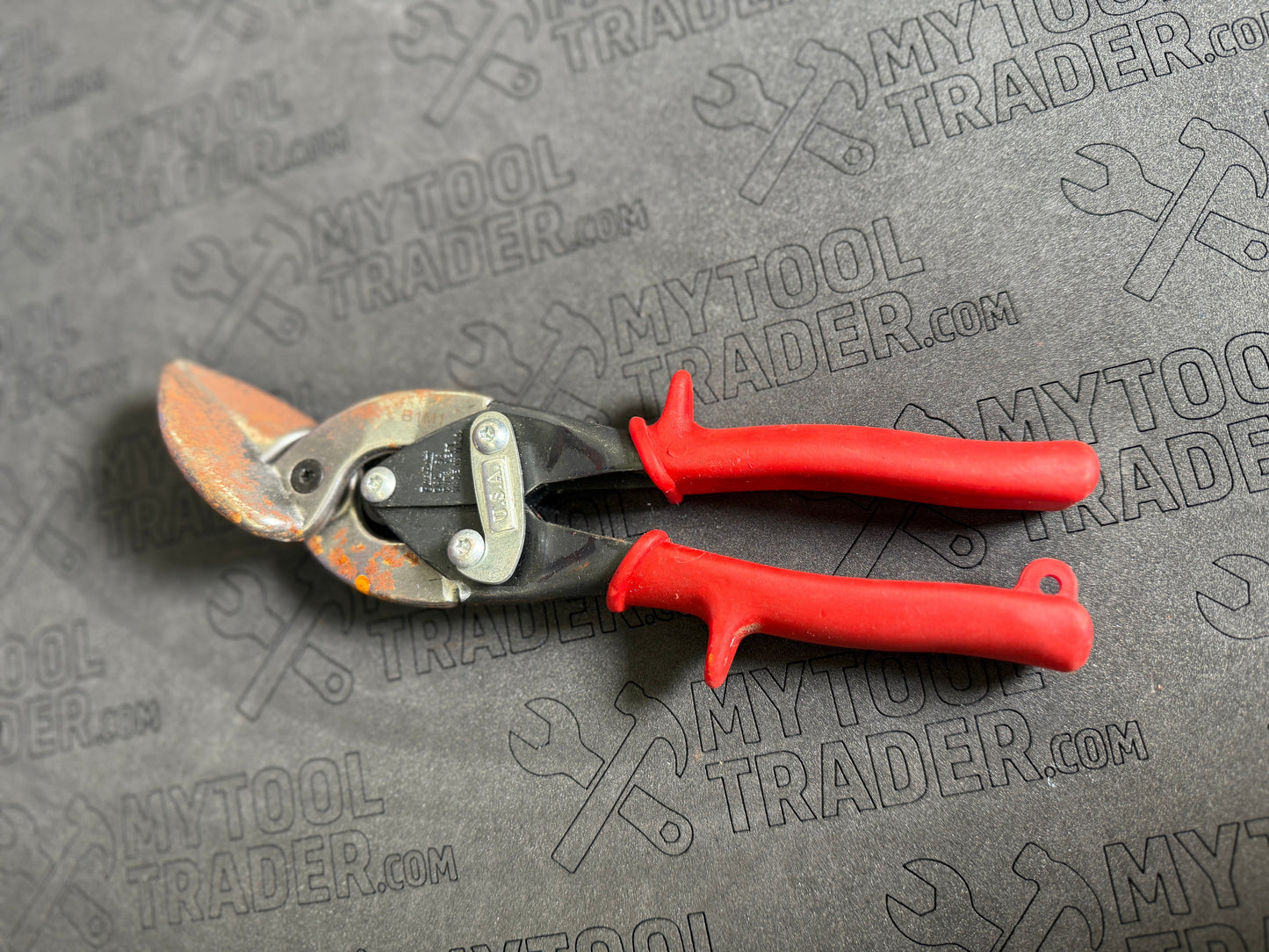 Tin snips( left hand)-Pre Loved