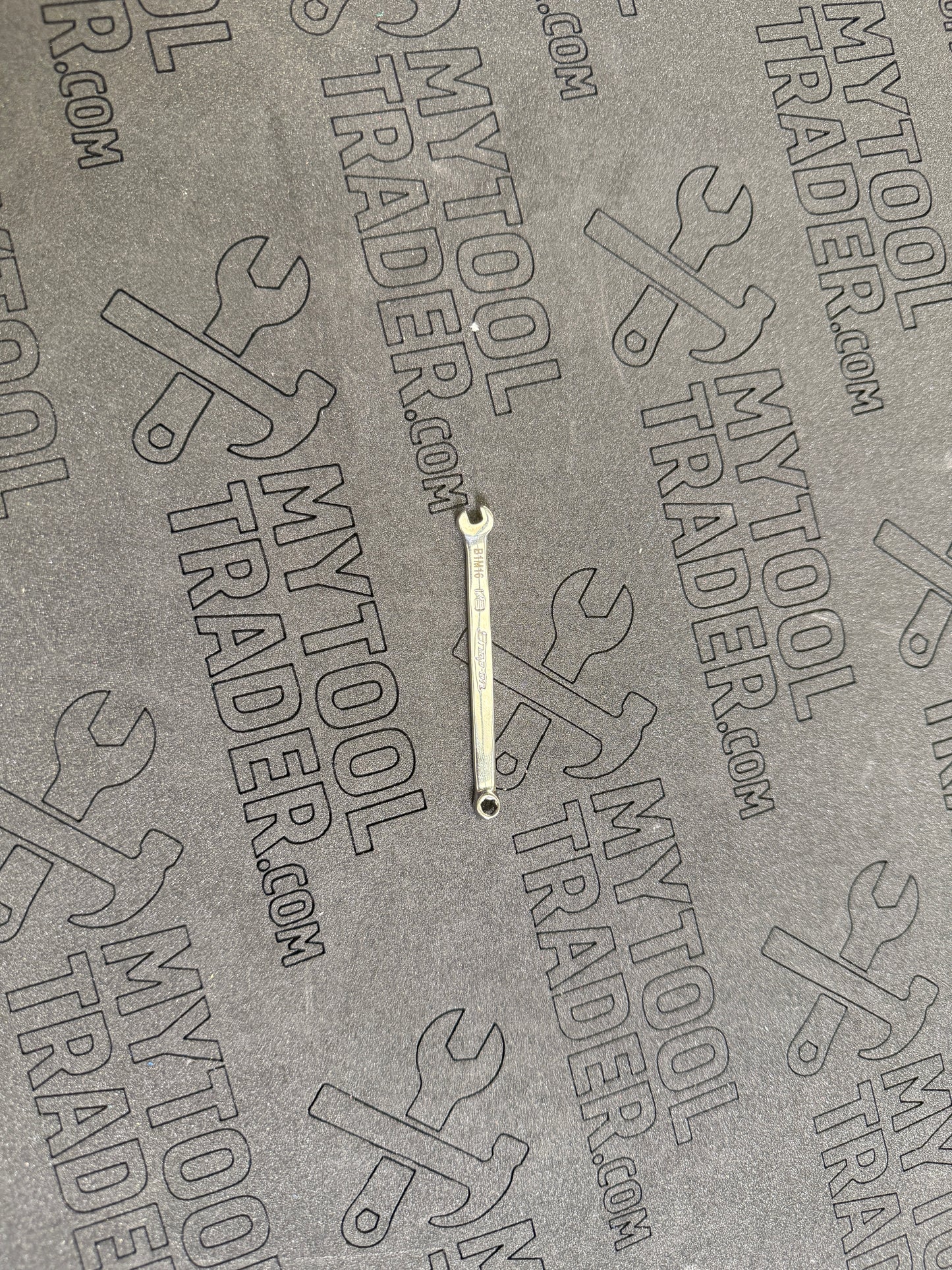 1/8" 6-Point SAE Flank Drive® Midget Combination Wrench - Pre-Loved