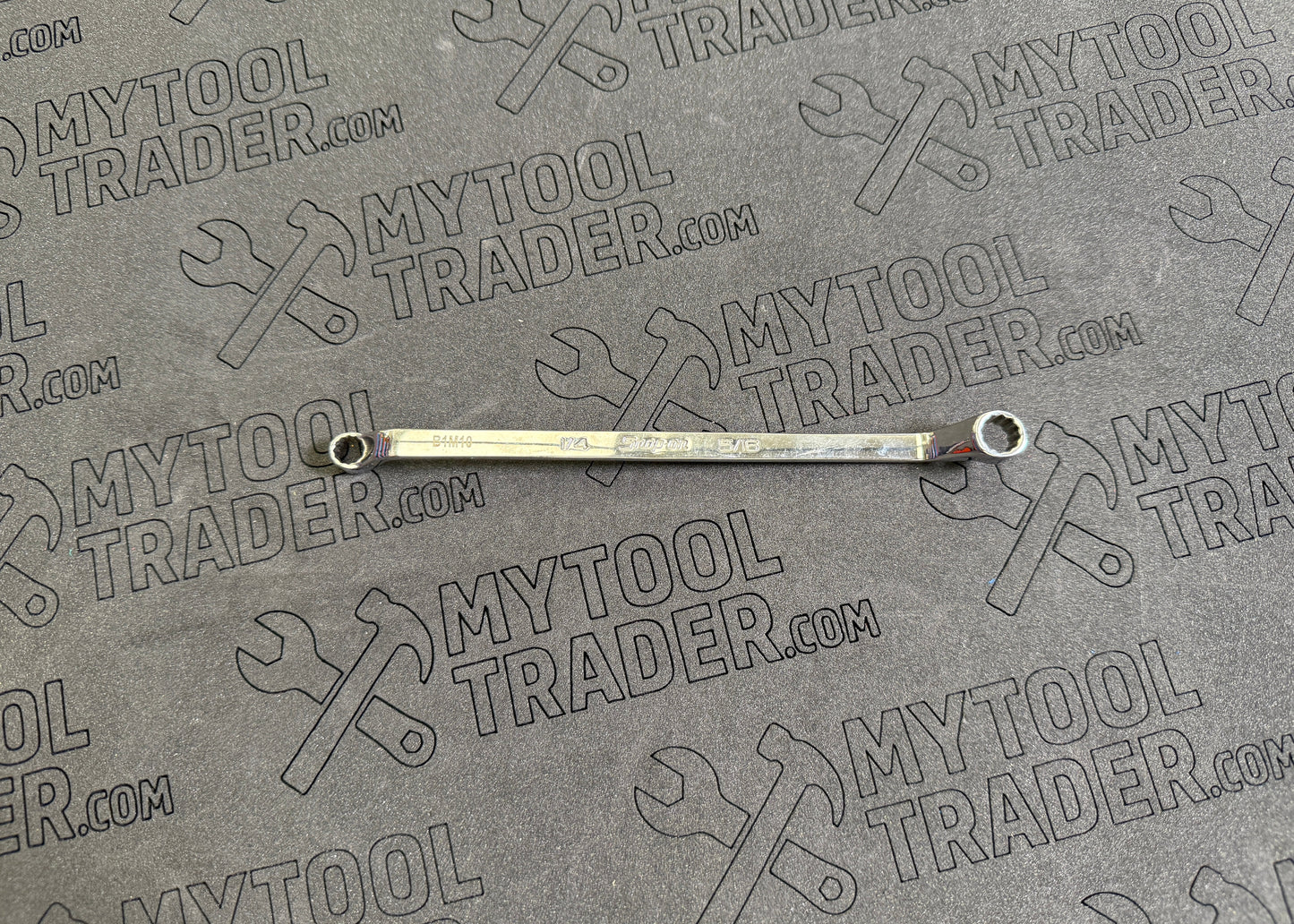 1/4-5/16" 12-Point SAE Flank Drive® 60° Deep Offset Box Wrench - Pre-Loved