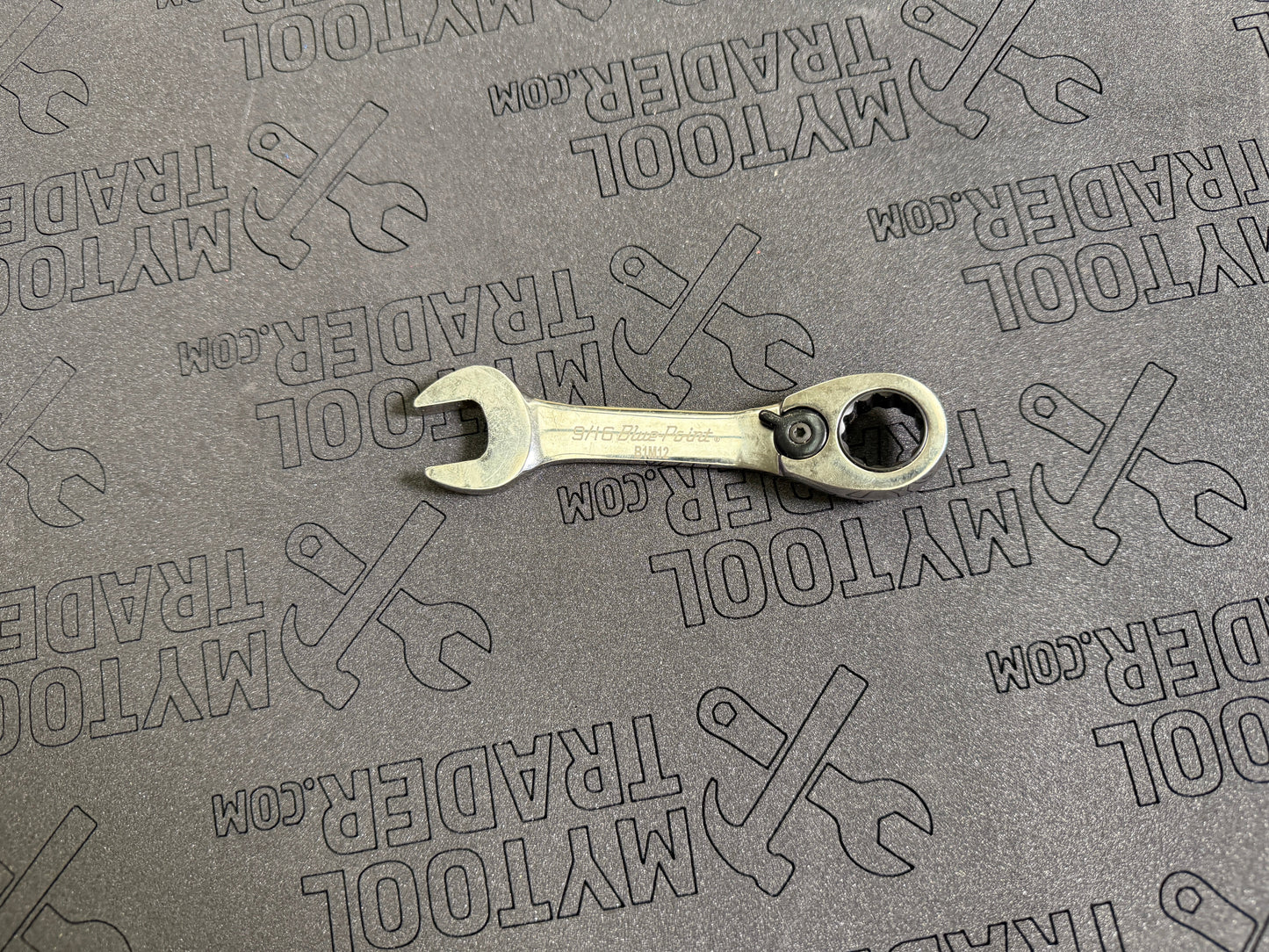 9/16" 12-Point SAE 15° Offset Short Ratcheting Box/Open-End Wrench (Blue-Point®)-Pre Loved