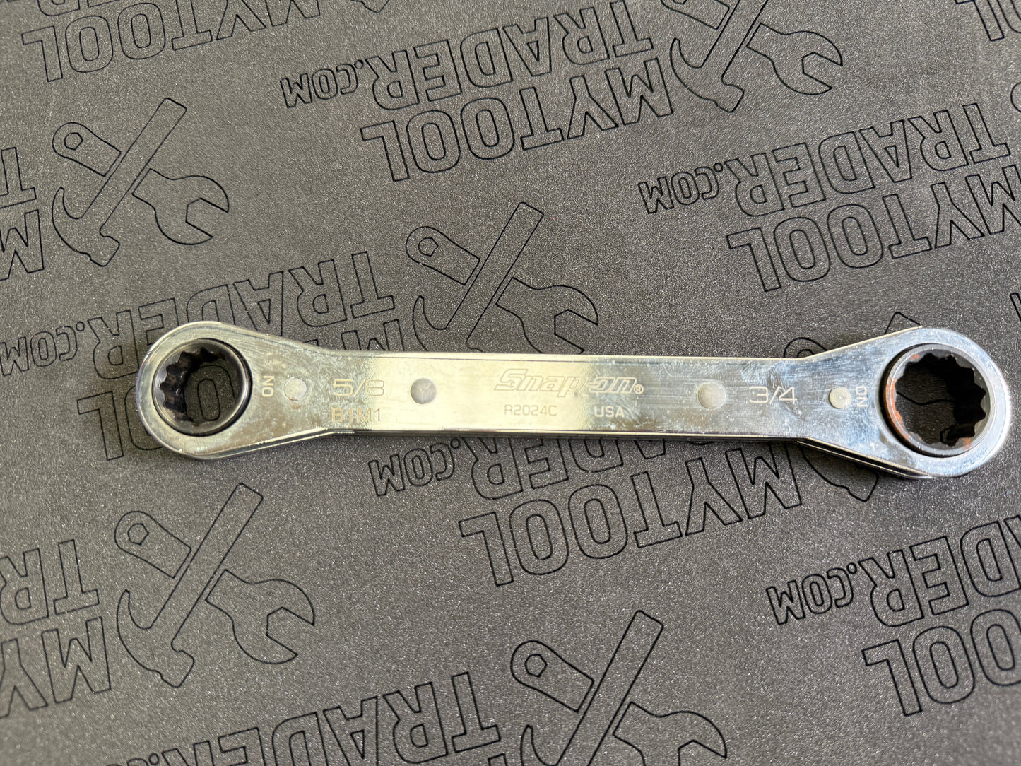 5/8–3/4" 12-Point SAE 0° Offset Ratcheting Box Wrench-Pre Loved