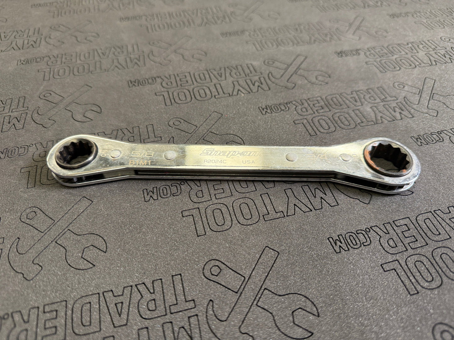 5/8–3/4" 12-Point SAE 0° Offset Ratcheting Box Wrench-Pre Loved