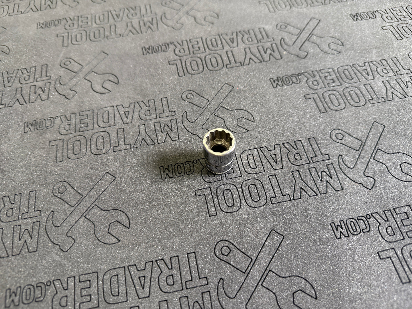 3/8" Drive 12-Point SAE 1/2" Flank Drive® Shallow Socket-Pre Loved