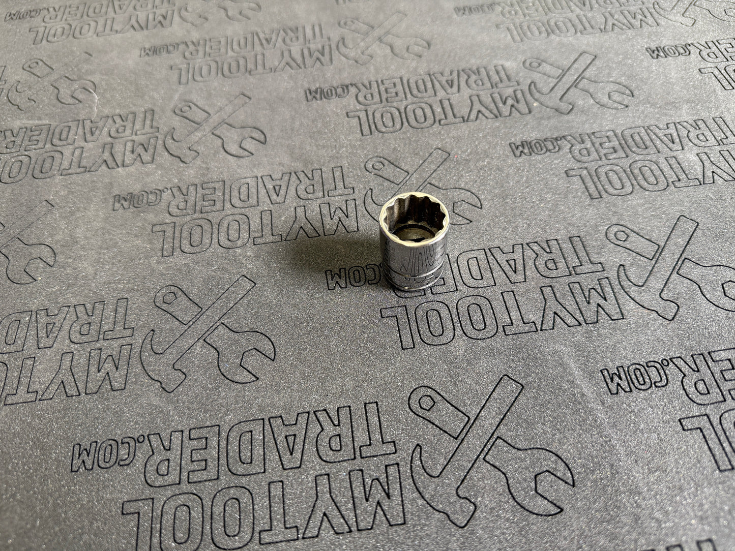 3/8" Drive 12-Point SAE 11/16" Flank Drive® Shallow Socket-Pre Loved