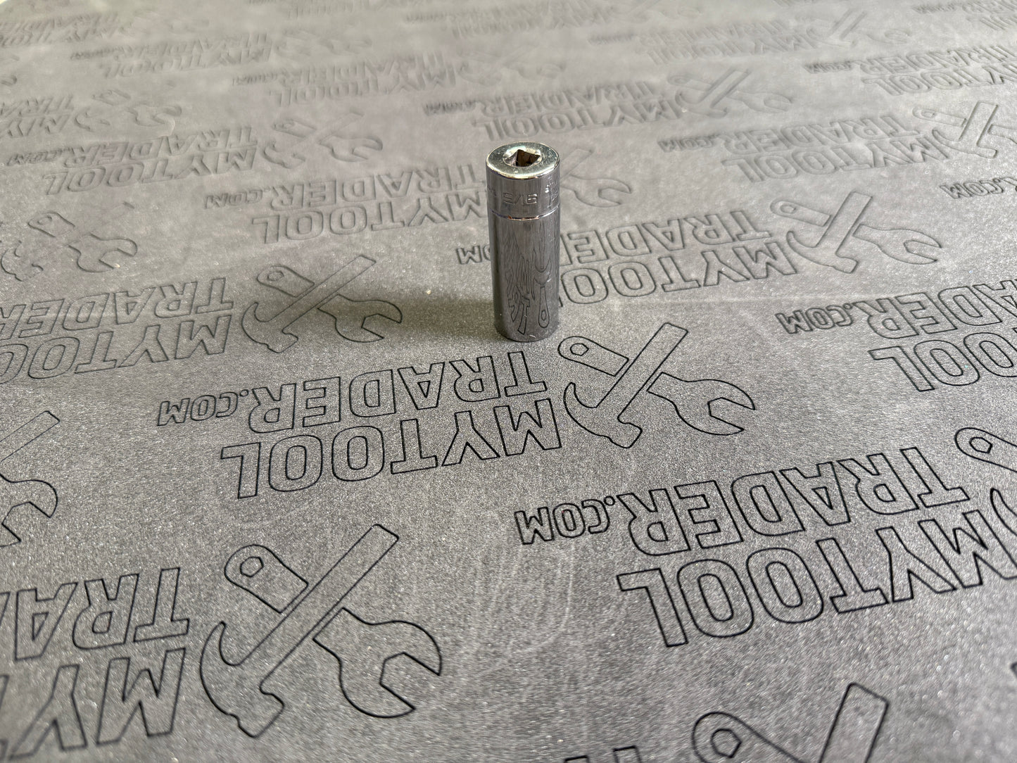 1/4" Drive 12-Point SAE 9/16" Flank Drive® Deep Socket-Pre Loved
