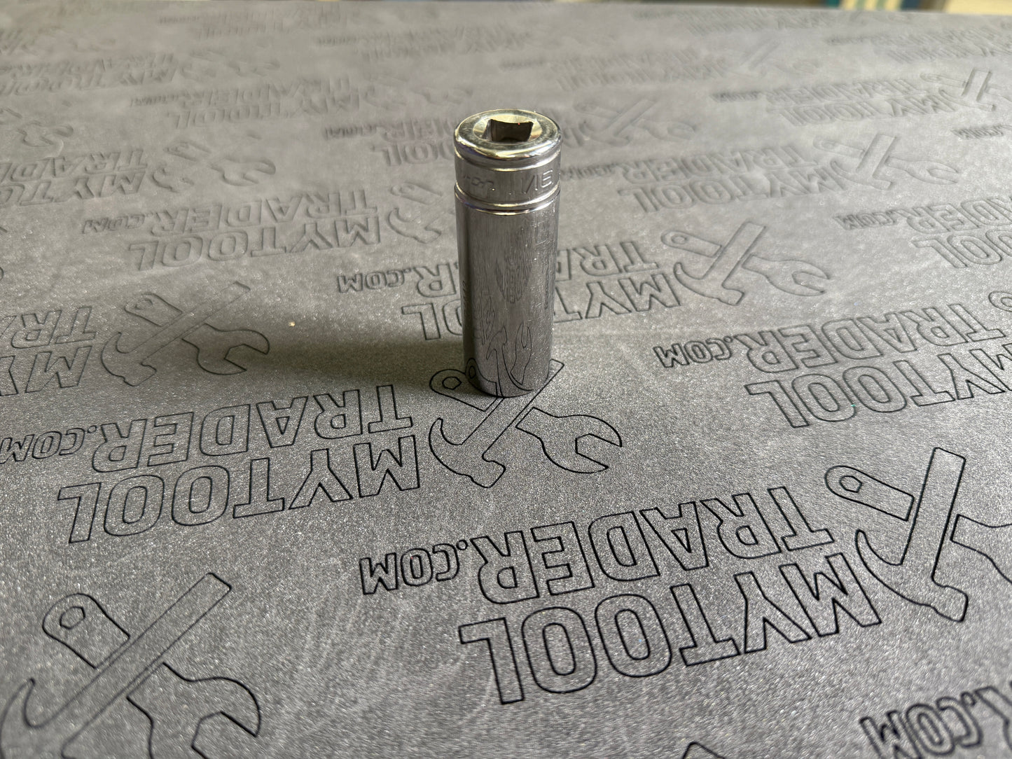 3/8" Drive 12-Point SAE 11/16" Flank Drive® Deep Socket-Pre Loved