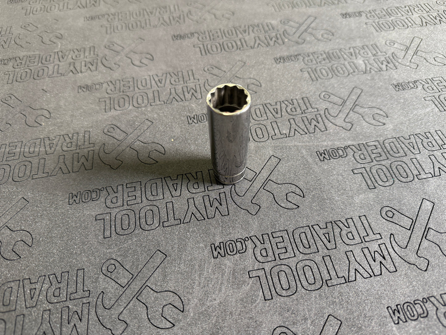 3/8" Drive 12-Point SAE 11/16" Flank Drive® Deep Socket-Pre Loved