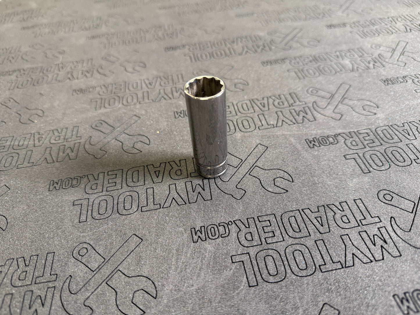 3/8" Drive 12-Point SAE 5/8" Flank Drive® Deep Socket-Pre Loved