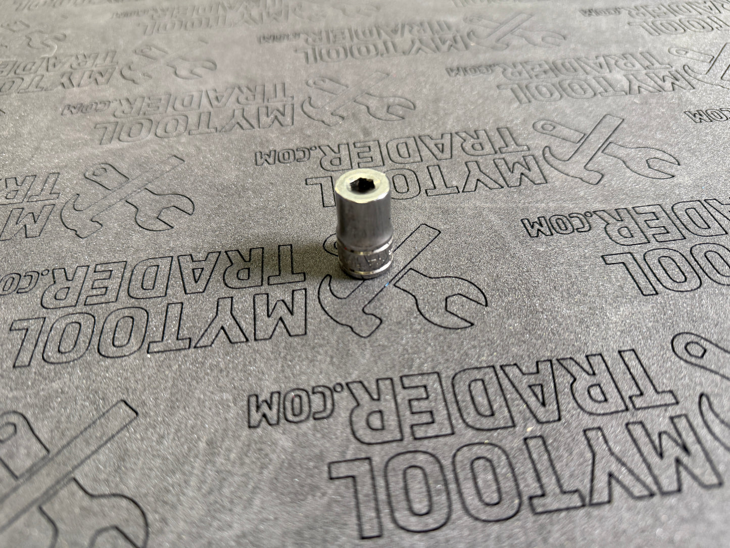 3/8" Drive Magnetic Screwdriver Bit Socket-Pre Loved
