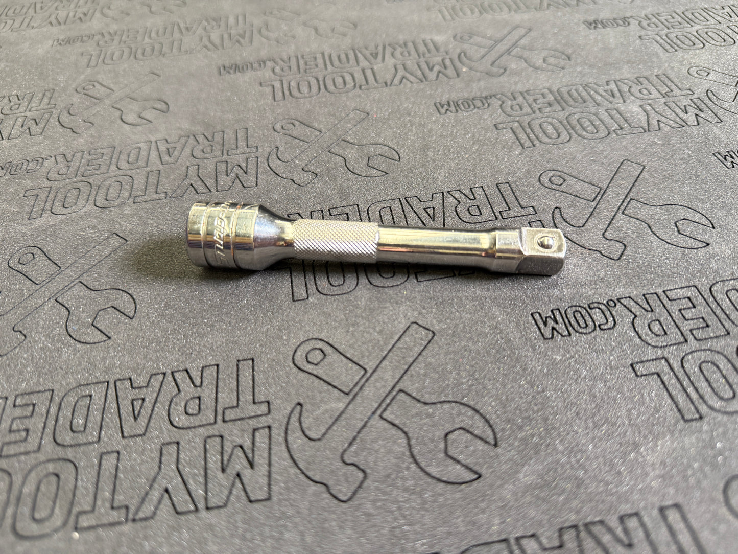 3/8" Drive 4" Knurled Friction Ball Extension-Pre Loved
