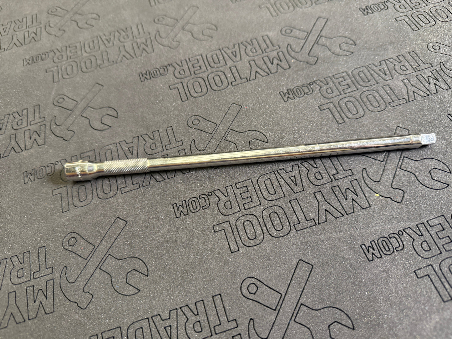 1/4" Drive 8" Knurled Extension-Pre Loved