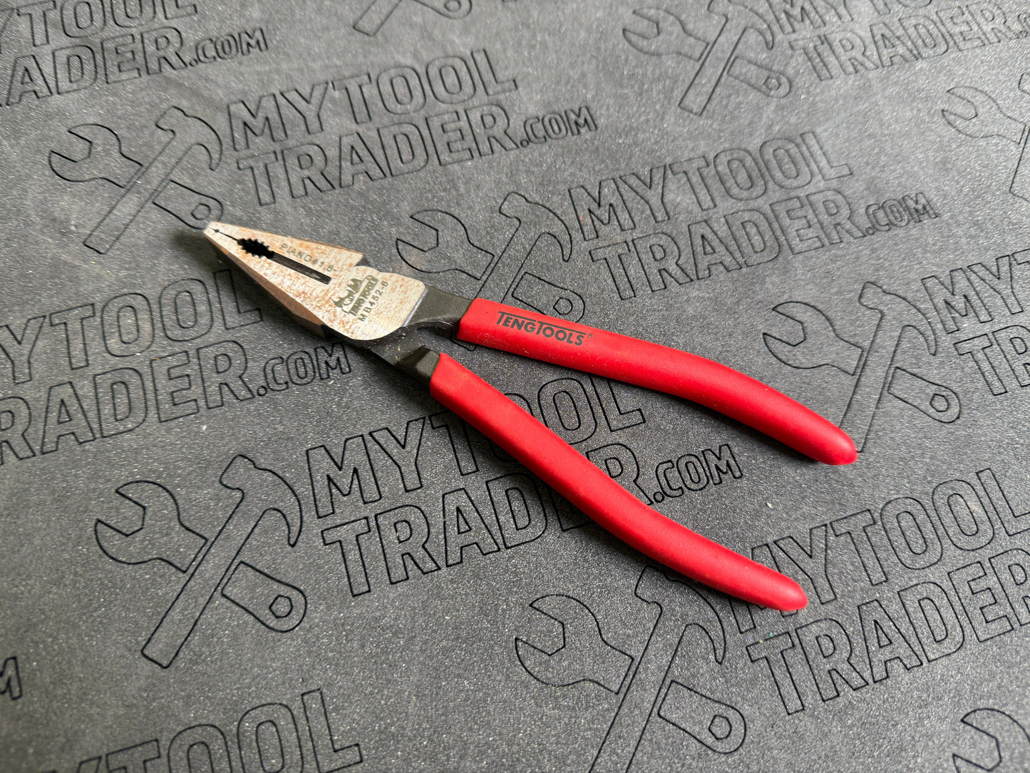 COMBINATION PLIERS-Pre Loved