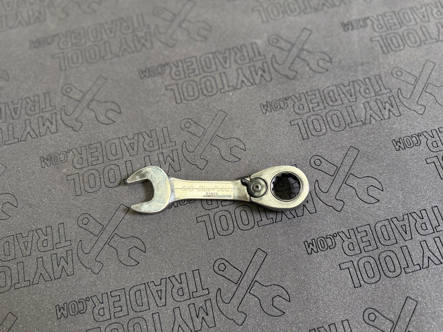 5/8" 12-Point SAE 15° Offset Short Ratcheting Box/Open-End Wrench (Blue-Point®)-Pre Loved