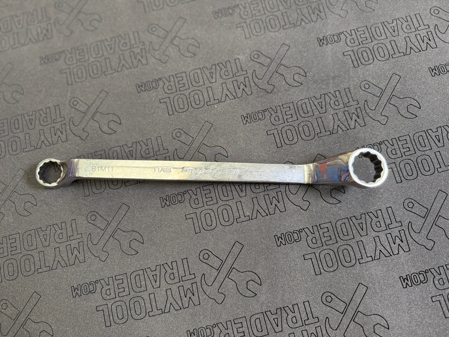 11/16-13/16" 12-Point SAE Flank Drive® 60° Deep Offset Box Wrench-Pre Loved