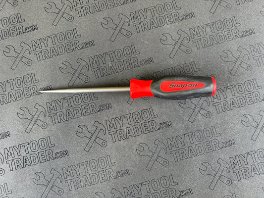 Instinct® Awl (Red)