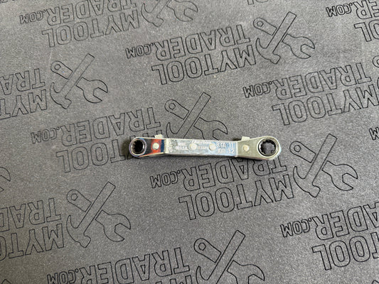 5/16–11/32" 12-Point SAE 25° Offset Ratcheting Box Wrench (Blue-Point®)- Pre Loved