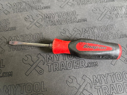 Flat Tip Instinct® Soft Grip Standard Screwdriver (Red)-Pre Loved