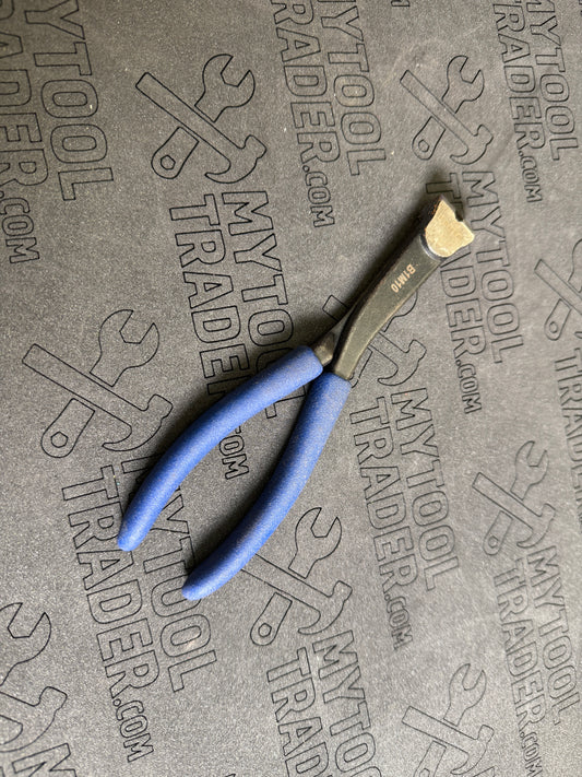 Flat Nose Nut Pliers-Pre Loved