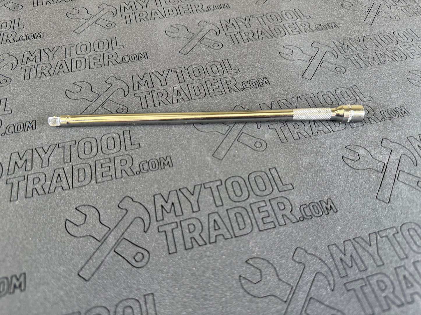 1/4" Drive 8" Knurled Extension